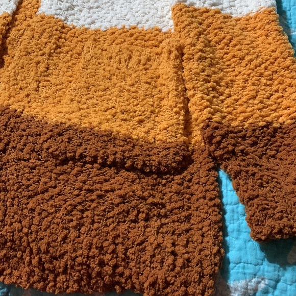 Cardigan like new size large - Picture 4 of 5